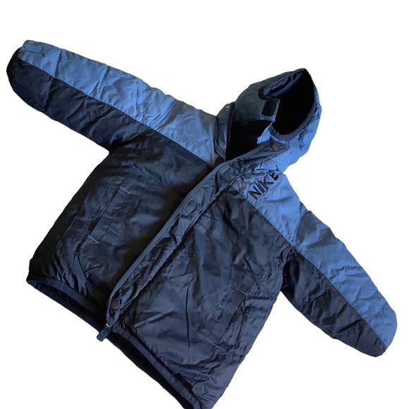 Reversible Nike Puffy Coat - Picture 3 of 13